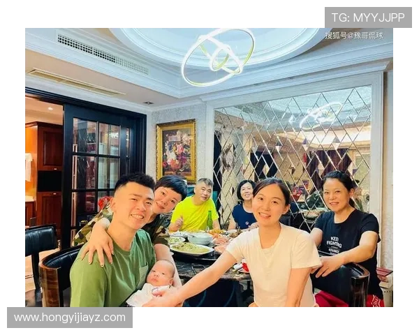 黄东萍大笑感恩观众热烈欢呼